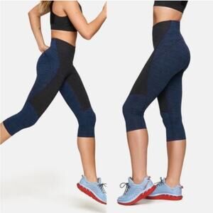 Outdoor Voices TechSweat Two-Tone Kneecap Leggings Colorblock Blue Black XS NWT